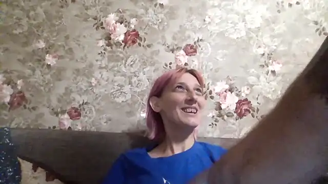 Snapshot of Ketti_mom chatting on July 9, 2026, 6:45 pm Ketti mom online show from July 9, 2026, 6:45 pm