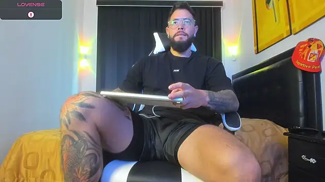 connor santtos online show from September 9, 2025, 2:38 pm