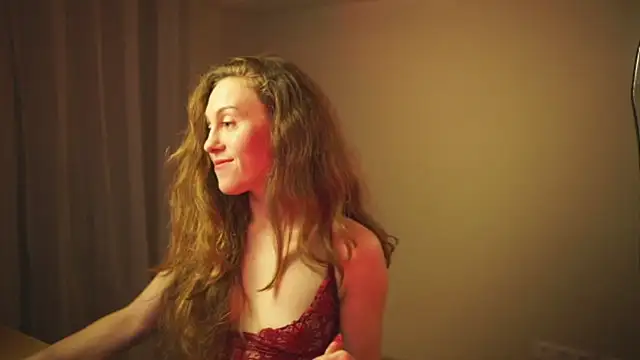 Berberis  Silene online show from November 13, 2025, 7:35 pm