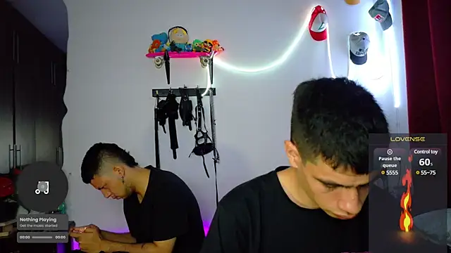 Snapshot of Nymphobuddies chatting on March 10, 2025, 3:01 am Nymphobuddies online show from March 10, 2025, 3:01 am