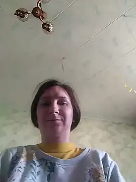 Snapshot of Princess284 chatting on February 9, 2025, 1:35 pm Princess284 online show from February 9, 2025, 1:35 pm