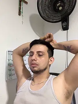 Snapshot of Dannydick chatting on January 16, 2025, 4:07 am Dannydick online show from January 16, 2025, 4:07 am