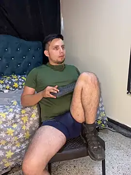 Snapshot of Dannydick chatting on January 19, 2025, 10:17 pm Dannydick online show from January 19, 2025, 10:17 pm