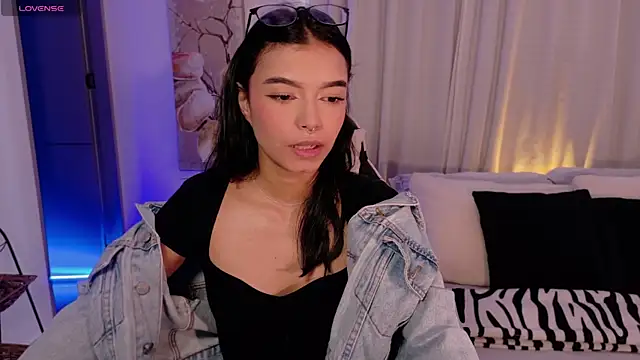 Snapshot of AnabelWolf chatting on June 6, 2026, 2:00 pm AnabelWolf online show from June 6, 2026, 2:00 pm