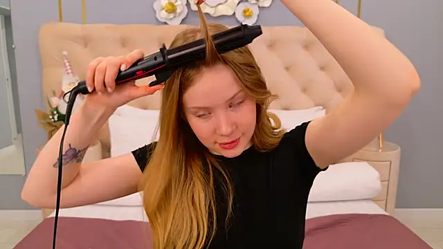 MichelleReid online show from December 17, 2024, 6:45 am