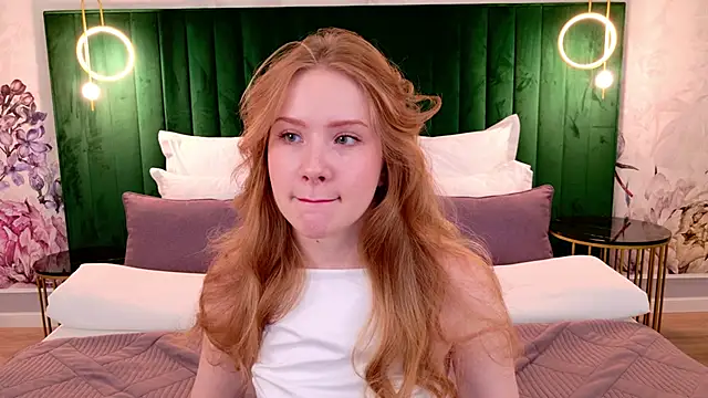 MichelleReid online show from March 12, 2025, 3:13 am