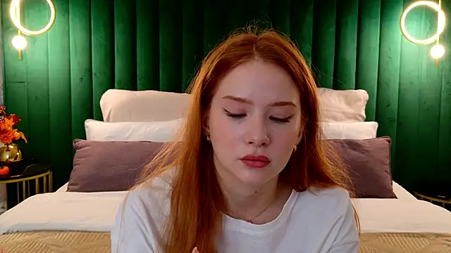 MichelleReid online show from October 13, 2025, 3:06 am