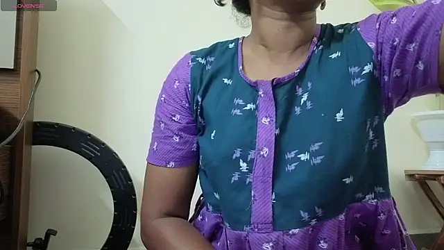 Tamil Shalini Lustyy online show from March 13, 2026, 12:45 pm