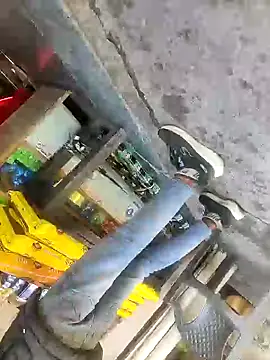 shale26 online show from March 5, 2025, 2:57 am