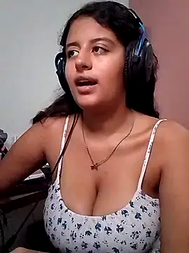 Snapshot of Babydol18_ chatting on March 1, 2025, 3:32 am Babydol18 online show from March 1, 2025, 3:32 am