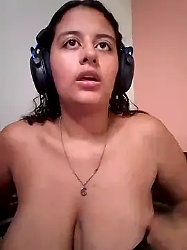 Snapshot of Babydol18_ chatting on March 1, 2025, 8:10 pm Babydol18 online show from March 1, 2025, 8:10 pm