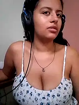 Snapshot of Babydol18_ chatting on March 10, 2025, 1:10 pm Babydol18 online show from March 10, 2025, 1:10 pm