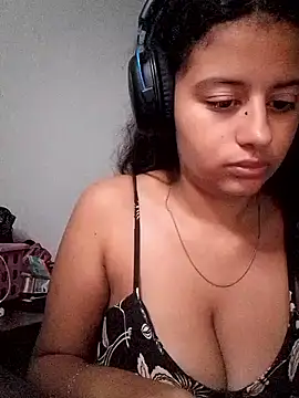 Snapshot of Babydol18_ chatting on March 17, 2025, 7:35 am Babydol18 online show from March 17, 2025, 7:35 am