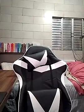 Snapshot of Babydol18_ chatting on September 17, 2025, 5:36 pm Babydol18 online show from September 17, 2025, 5:36 pm