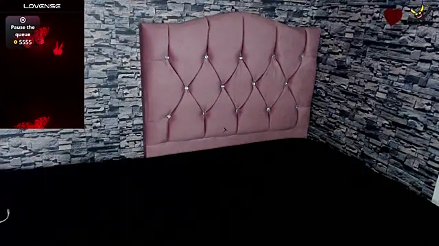 Snapshot of sofi_bronw chatting on September 20, 2025, 5:08 am sofi bronw online show from September 20, 2025, 5:08 am