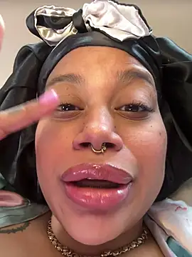 shyfr34k online show from February 6, 2025, 2:58 pm