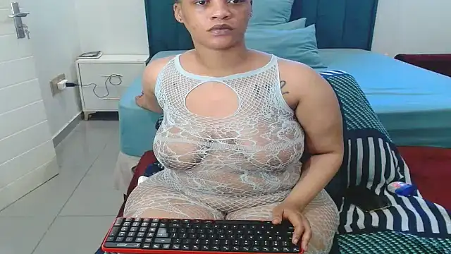 LolaTwerksXX online show from July 3, 2026, 12:33 pm