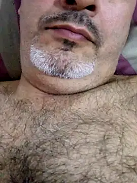 Snapshot of Juan_45 chatting on May 12, 2026, 1:30 pm Juan 45 online show from May 12, 2026, 1:30 pm