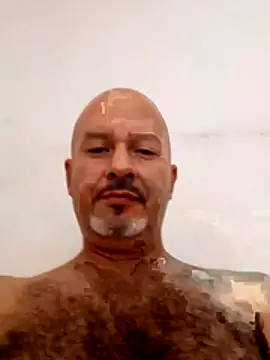 Snapshot of Juan_45 chatting on July 5, 2026, 7:10 pm Juan 45 online show from July 5, 2026, 7:10 pm