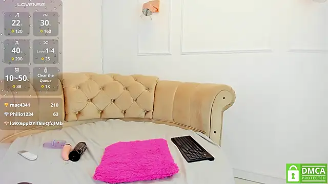 Snapshot of briannaduque chatting on January 28, 2025, 6:17 pm briannaduque online show from January 28, 2025, 6:17 pm