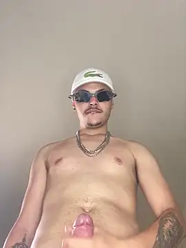 Snapshot of alexxng chatting on December 10, 2024, 5:55 pm alexxng online show from December 10, 2024, 5:55 pm