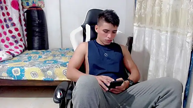 Snapshot of danilo302209 chatting on January 22, 2025, 11:21 pm danilo302209 online show from January 22, 2025, 11:21 pm