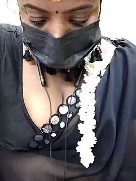 sheela28 online show from December 7, 2024, 6:04 pm