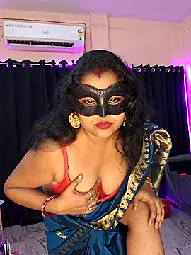 hottbabycam online show from July 19, 2026, 3:27 pm
