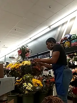 Snapshot of kobrashekyng chatting on October 23, 2025, 3:00 pm kobrashekyng online show from October 23, 2025, 3:00 pm