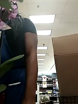 Snapshot of kobrashekyng chatting on November 15, 2025, 6:48 pm kobrashekyng online show from November 15, 2025, 6:48 pm