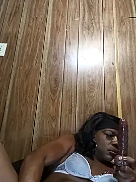 Snapshot of kobrashekyng chatting on December 16, 2025, 11:10 pm kobrashekyng online show from December 16, 2025, 11:10 pm