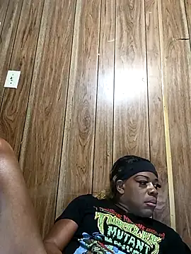 Snapshot of kobrashekyng chatting on December 19, 2025, 10:39 pm kobrashekyng online show from December 19, 2025, 10:39 pm