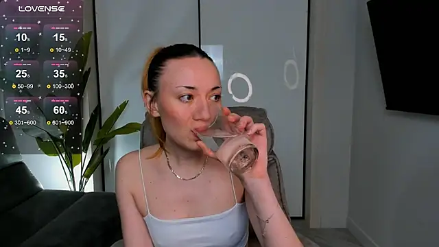 Maddy Garcia online show from February 27, 2025, 12:43 am