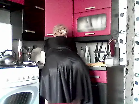 Lisa Suzie online show from March 11, 2026, 7:14 am