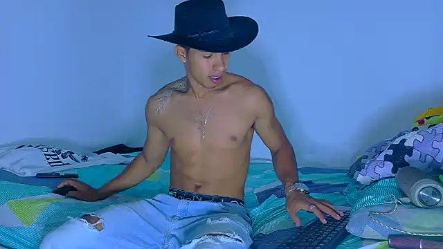 maximo vega newv online show from April 22, 2026, 8:43 pm