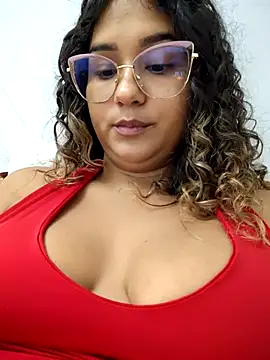 BrendaGirs online show from May 11, 2026, 2:39 am