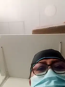 Darly Gomez online show from March 3, 2025, 1:09 pm