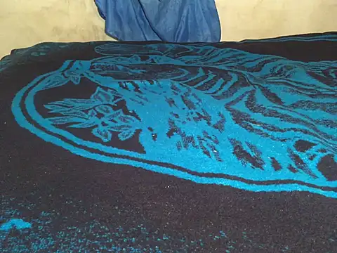 Snapshot of manuamador chatting on February 25, 2025, 3:42 am manuamador online show from February 25, 2025, 3:42 am