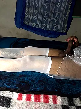 Snapshot of manuamador chatting on October 17, 2025, 4:15 am manuamador online show from October 17, 2025, 4:15 am