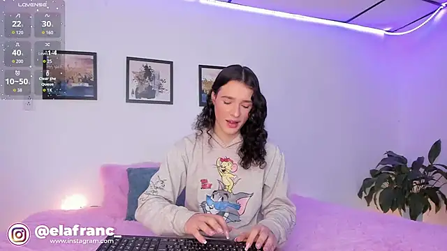 Snapshot of elafranco_ chatting on January 18, 2026, 7:28 pm elafranco online show from January 18, 2026, 7:28 pm