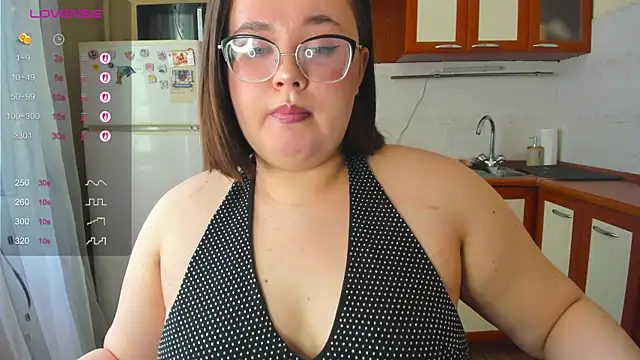 Snapshot of Jessica_Joy chatting on May 17, 2026, 7:50 am Jessica Joy online show from May 17, 2026, 7:50 am