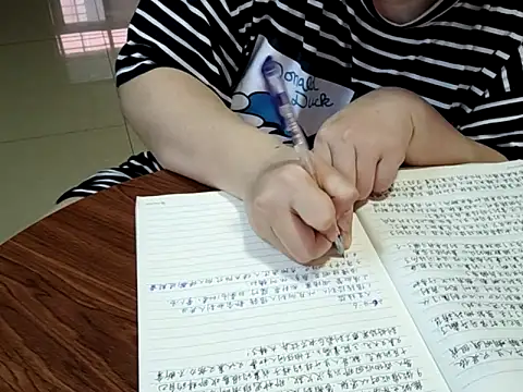 Snapshot of Weiwei5200 chatting on April 6, 2026, 4:46 am Weiwei5200 online show from April 6, 2026, 4:46 am