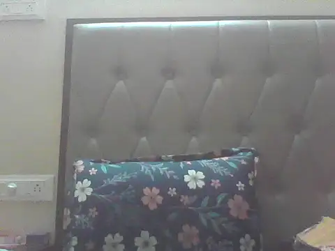 SexyyMotaLund57 online show from April 10, 2026, 1:49 pm