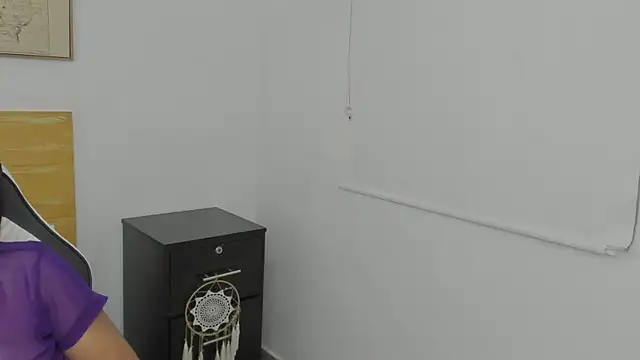 Snapshot of yaya23x chatting on January 15, 2025, 12:04 pm yaya23x online show from January 15, 2025, 12:04 pm