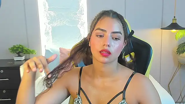 Snapshot of yaya23x chatting on March 6, 2025, 7:10 pm yaya23x online show from March 6, 2025, 7:10 pm