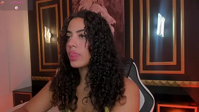 Snapshot of yaya23x chatting on May 2, 2026, 1:49 pm yaya23x online show from May 2, 2026, 1:49 pm