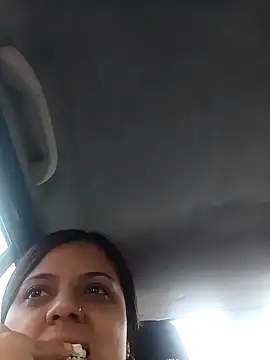 Snapshot of tuty_Tap chatting on December 3, 2025, 8:18 pm tuty Tap online show from December 3, 2025, 8:18 pm