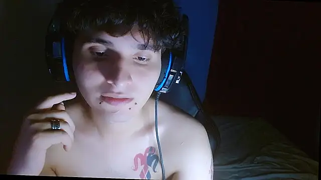 Charley quin online show from April 13, 2026, 12:38 am