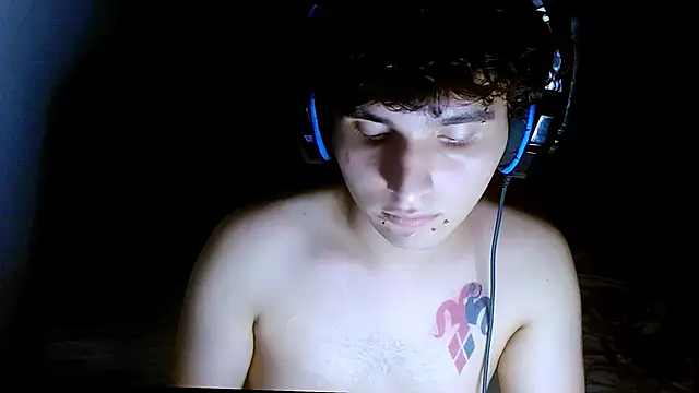 Charley quin online show from April 13, 2026, 11:43 pm