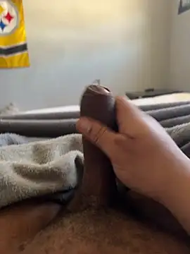 darriust45 online show from February 25, 2025, 9:13 pm